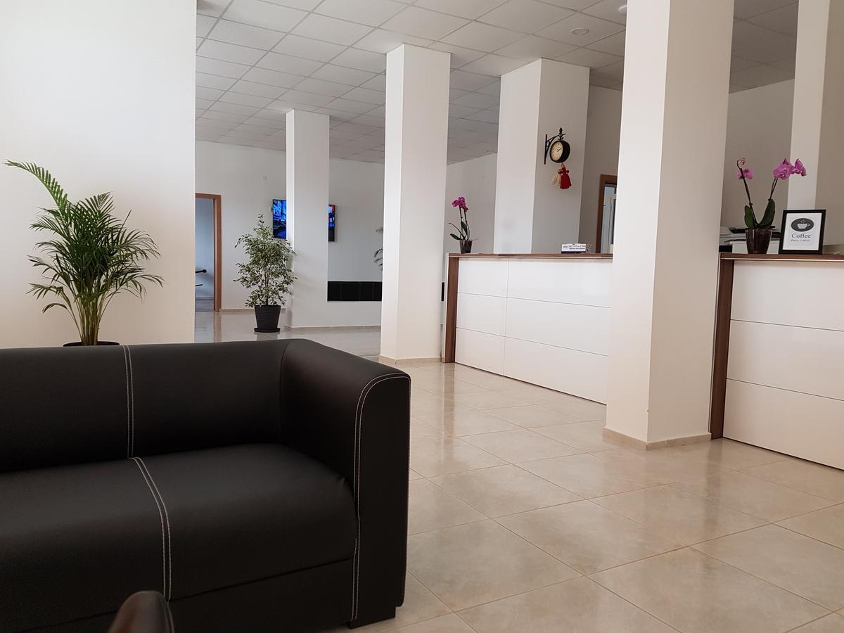 Pansion Storgozia Aparthotel Pleven Buitenkant foto