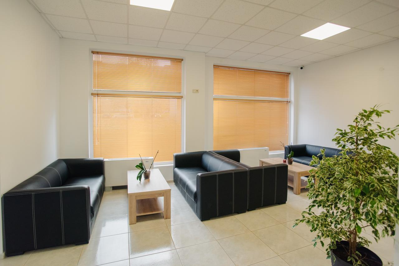 Pansion Storgozia Aparthotel Pleven Buitenkant foto