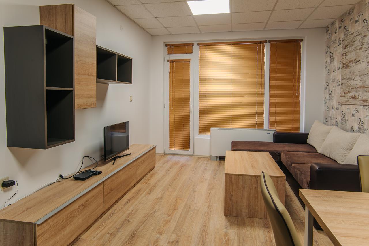 Pansion Storgozia Aparthotel Pleven Buitenkant foto