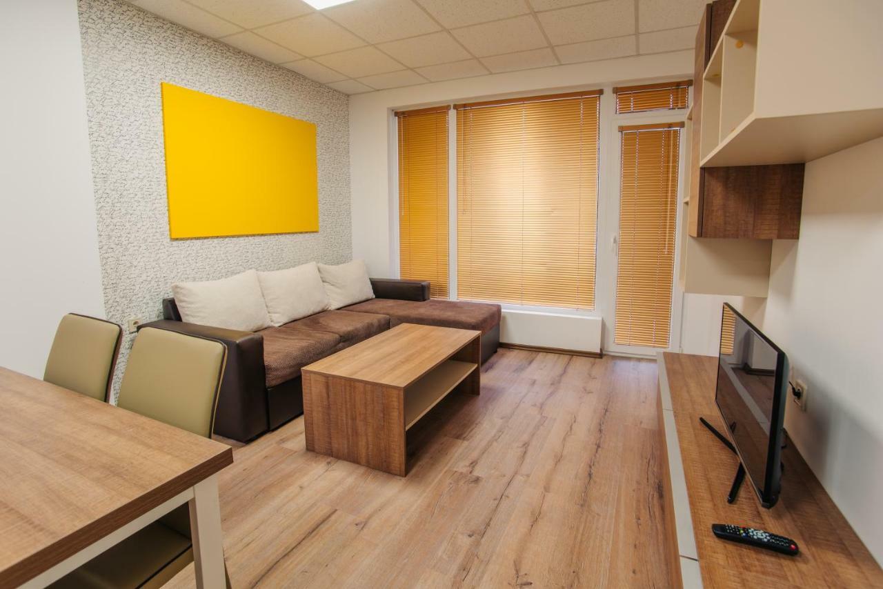 Pansion Storgozia Aparthotel Pleven Buitenkant foto